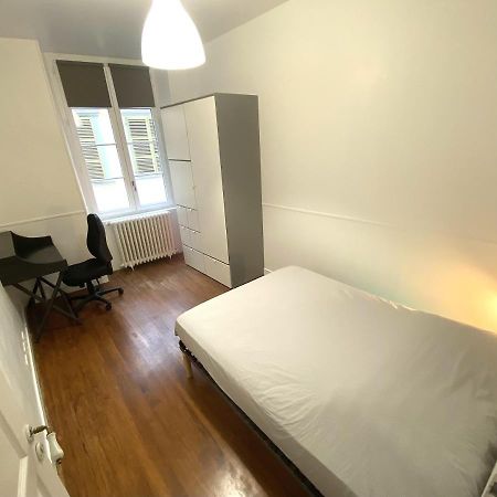 Floydroom'S Pau Chambre Hotes Dans Appartement Partage Proche Chateau Kültér fotó