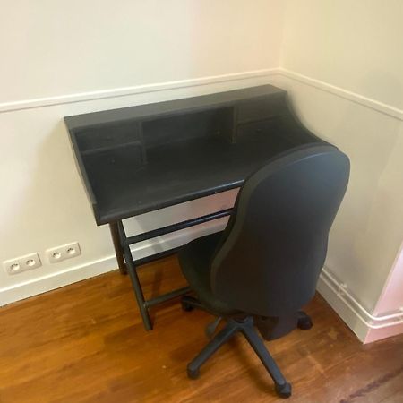 Floydroom'S Pau Chambre Hotes Dans Appartement Partage Proche Chateau Kültér fotó
