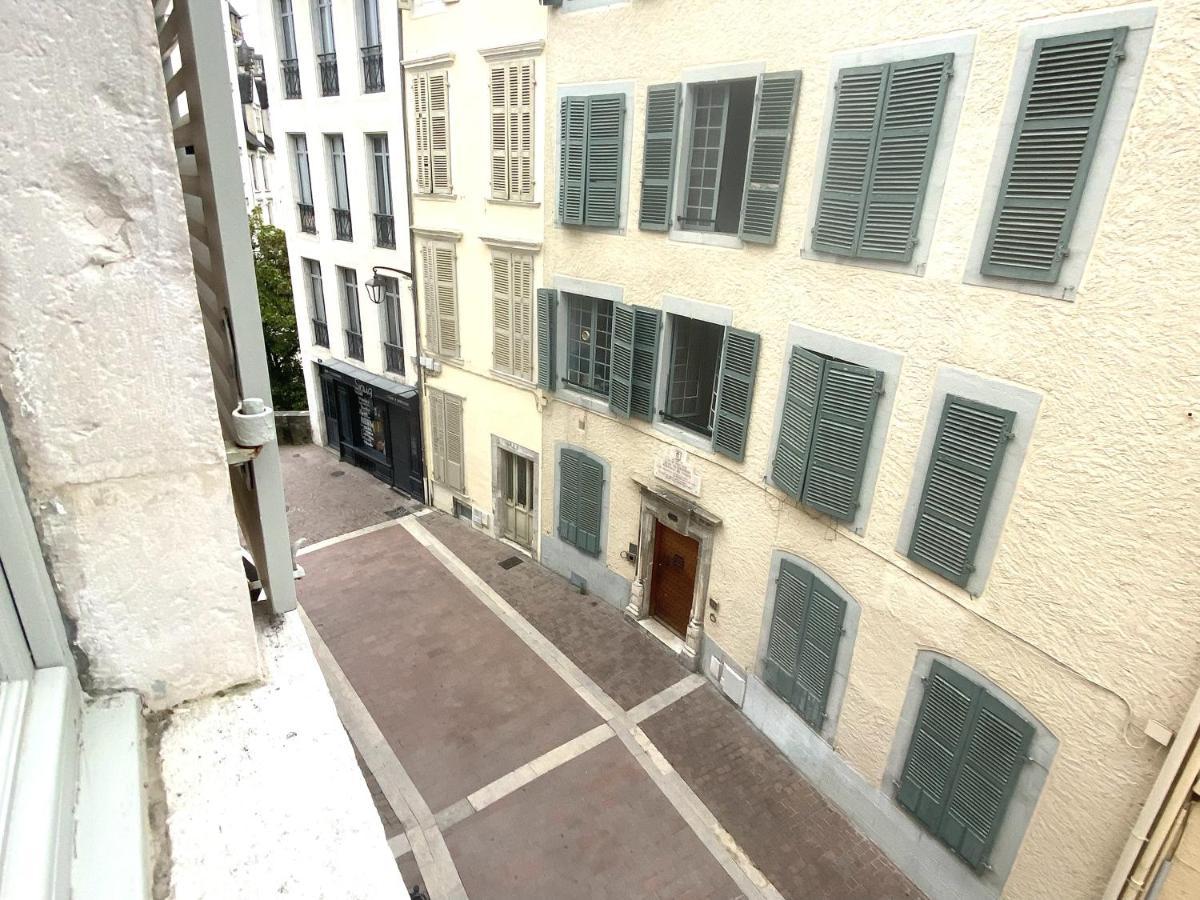 Floydroom'S Pau Chambre Hotes Dans Appartement Partage Proche Chateau Kültér fotó