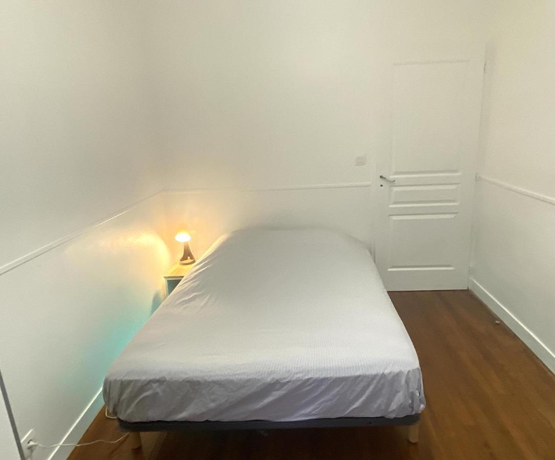 Floydroom'S Pau Chambre Hotes Dans Appartement Partage Proche Chateau Kültér fotó